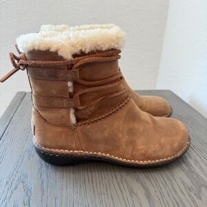 UGG Australia 1001 Leather Shearling Lace Up Ankle Boots Brown Womens 7